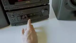 Technics SA-CH550 compact hi-fi system test ok. flat cable damaged , tweeter ko