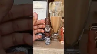 تجربة سيجار مميز ليوم مميز 👑☕ #اكسبلور #cigarlife #cigars #unboxing #سيجار #cigarlovers #lifestyle