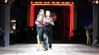 Marcelo Solis & Mimi dance “Viejo portón” | Argentine Tango Vals | Salón Marabú, Buenos Aires
