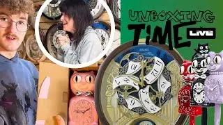 Mom&rsquo;s Chirstmas Unboxing 🎁😸 | Kit-Cat Clocks & Seiko QXM614BRHZ | Unboxing Time: LIVE!