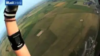 HelmetCam UNCONSCIOUS Skydiver freefalls 12,000 fee