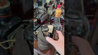 Blanton's Unboxing #blantons #bourbon #bourbonhunting #unboxing
