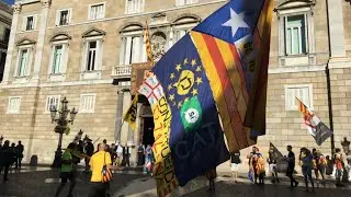 Spain: Hundreds of thousands rally for Catalonia's independence