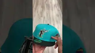 Кепка Florida Marlins 1997 World Series New Era 59Fifty с синим, черным и серым под козырьком