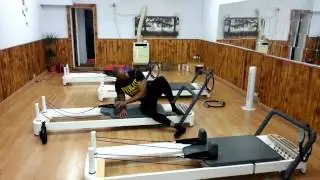 Abs and Obliques on the reformer. Flowing Body Pilates
