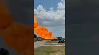 Large pipeline explosion in Fort Bend Texas
