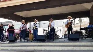 Los Cl&aacute;sicos Del Norte- Baila Que Baila