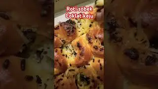 Roti sobek cokelat keju‼️ #kuliner #roti #rotisobek #jajanan #cokelat #chocolate #keju #cheese