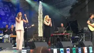 Scandinavian Music Group: Viel&auml;k&ouml; soitan banjoa?  Live @ Soome100 10.6.2017