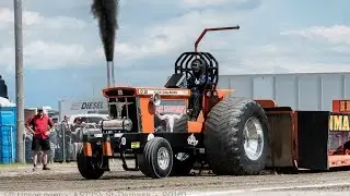 Super Stock @ St-Damase Tractor Pulling 2016 by ASTTQ