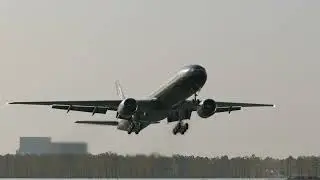 Boeing 777 takeoff and landing Washing DC
