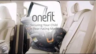 Автокресло Chicco OneFit All-in-One &mdash; фиксация ребёнка: лицом назад