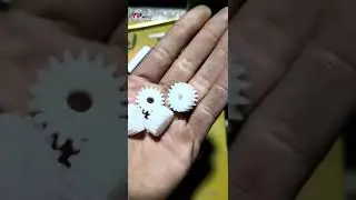 341 0 What is 3 plates POM gear cold runner plastic injection mould and how it working?
