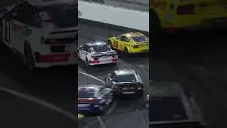 Um pega entre Hamlin e Logano, para quem gosta de ovais curtos.