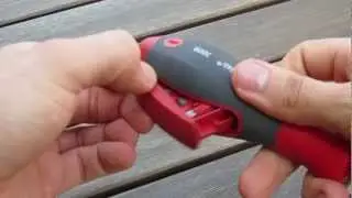 Wiha Magnetic Driver with 8 Bits in The Handle - Review link in description