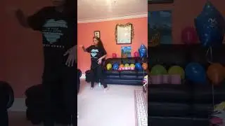Just Dance 2016 Born This Way Nerd Version