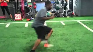 Colts Kelvin Hayden showing DB drill at Fischer Sports NFL 2011 Camp