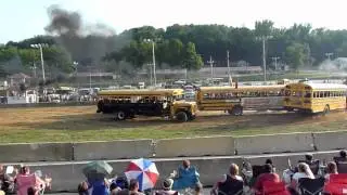 Knox County Fairgrounds - Mt. Vernon, Ohio - Track #1,689 - Racing action