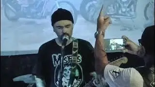 Bad Wave - Ana Banana (TNT cover)