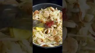 Bratwurstgulasch mit Original Th&uuml;ringer Rostbratwurst