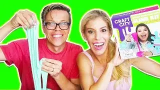 TRYING THE SLIME QUEEN KARINA GARCIA SLIME KIT (DAY 296)