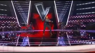 The Voice | Audience Member Woos Crowd Performing Elvis!