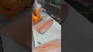 #Salmon #Fillet 🐬 Amazing Salmon Fillet Technician ~👍💥