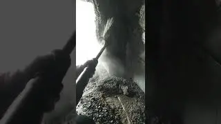 Cleaning concrete blocks in a concrete mixer #shorts
