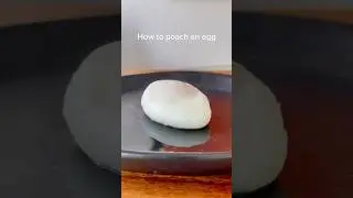 How to perfect a poached egg #poachedegg #eggsbenedict #eggs #brunch #foodscience #science