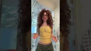 I wanna ride a bunny | #kalogerasister #demitrakalogeras #edit #curlyhair