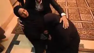 مشهد انسانى ينتظره الملايين .... اول لقاء  بين الحاجه رضا ووالدتها بعد غياب ٥٠ عام ❤️