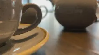 Sound of cafe background noise in a small London cafe