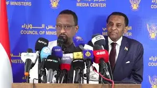 مؤتمر صحفي لرئيس الوزراء السوداني دكتور كامل ادريس ووزير الإعلام خالد الإعيسر