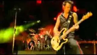 Wake Me Up When September Ends - Green Day(Live At Milton Keynes,England,2005).avi