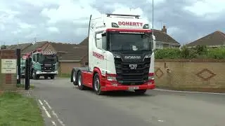 VOLVO, SCANIA V8, DAF, MERCEDES, ERF TruckFest Peterborough leave - tonnes and engine sound Full HD