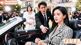 CEO Bertunangan dengan Selingkuhan, Cinderella Pergi—Untuk Pertama Kali Ia Menangis!