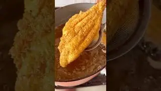 Southern fried catfish at Grandbaby-Cakes.com #catfish #friedfish #fishfry #grandbabycakes