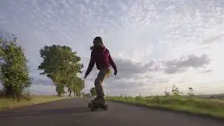 Maxfind FF BELT and Maxfind FF AT: Unleash Your Electric Skateboarding Adventure!