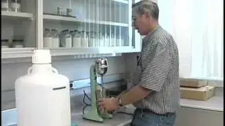 AGPR201 17 03 Mixing Soil