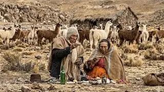 An Old Couple Survive Alone On The Mountains | Film/Movie Explained In Hindi/Urdu