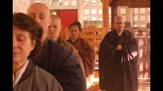 Meditaci&oacute;n Zen Caminando Kinhin. C&oacute;mo hacerla. Budismo y Modismos culturales. Agust&iacute;n Lopez Huete
