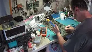 Ремонт печатной платы аркадного автомата Atari Centipede 1980 года + восстановление блока питания Atari ARII! 20.08.2024