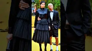 Фаррелл Уильямс и его жена Хелен смотрят друг на друга. #pharrellwilliams #celebrity #fashion #love