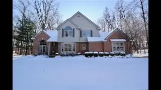 5940 Turnberry Dr, Commerce Township, MI 48382
