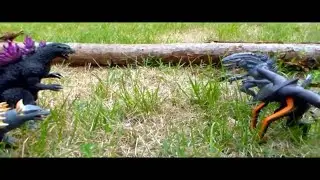 Godzilla 2000 & Anguirus vs. Zilla & Muto - Toy Battle
