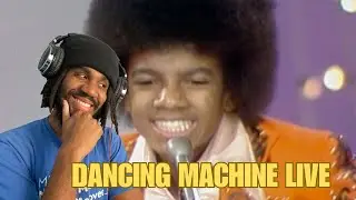 Посмотрите на Майкла Джексона! Реакция на выступление Jackson 5 с песней Dancing Machine вживую.