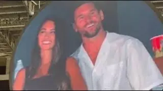 LA FAMOSA KISS CAM DEL ESCÁNDALO PESCÓ A MESSI Y ANTONELA MIENTRAS TINI LA ROMPIÓ CON COLDPLAY