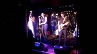 Hound Dog live@ Quasimodo: Axel Rosenbauer guitar,  Puck Lensing Contra bass,  Carsten Liedtke drums