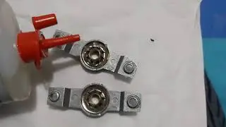 Tutorial on how to lubricate sleeve bearings on exhaust fans correctly