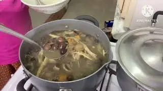 Making Gang Nor Mai (Bamboo Soup) (2/22/25)